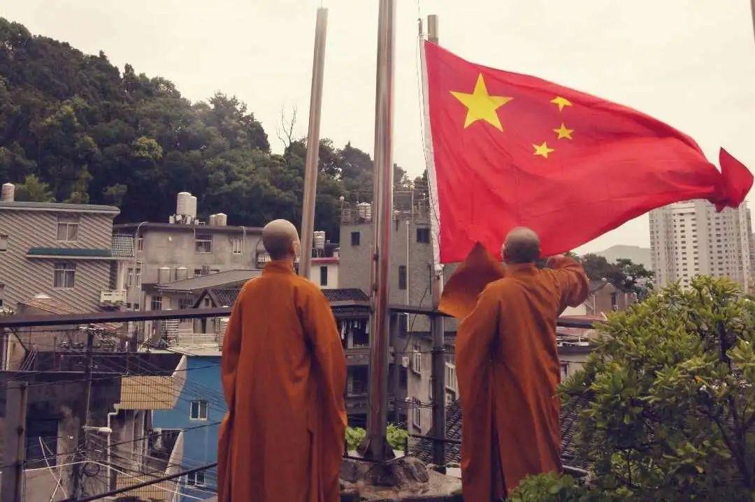 那个化妆包好看游戏画面